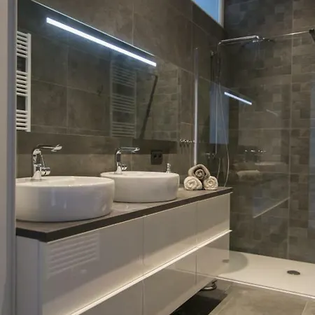 Huize Lily, 14p. Holiday home *
